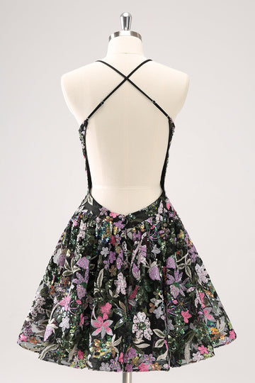 Vestido de fiesta corto con lentejuelas brillantes y estampado floral negro